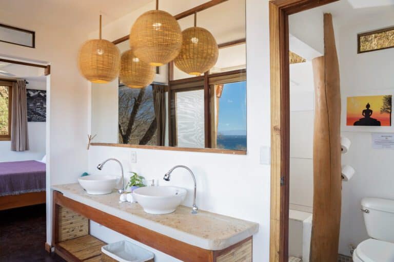 7-Costa Dulce_La_Jungla_Vanity_Bathroom_CC